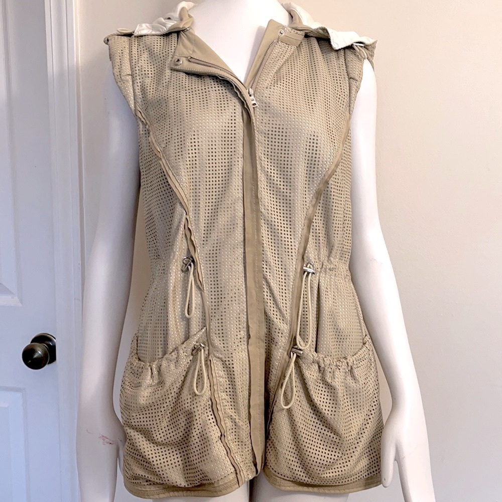 Elie Tahari khaki perforated genuine leather hooded vest medium $698
